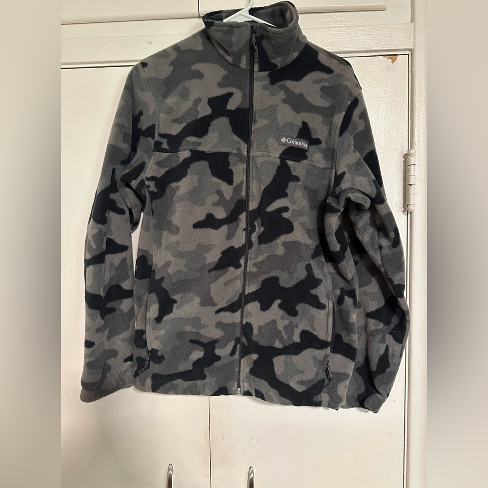 Columbia Men’s Full Zip Camo Fleece Jacket – Gray Camouflage – Size S